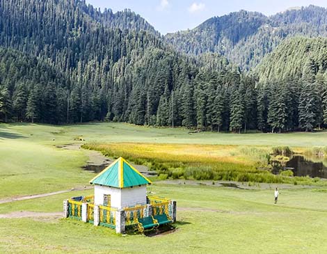 Chail Weekend Tour Package